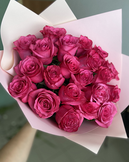 Bouquet of Pink roses flowers delivered to Kostanay.