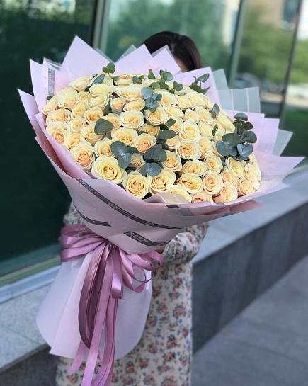 Bouquet of 101 white roses flowers delivered to Uralsk