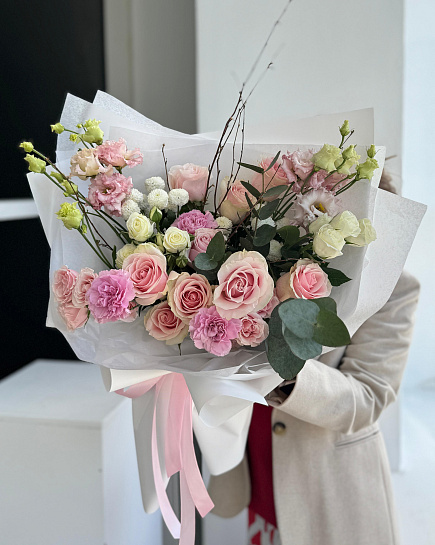 Bouquet of Best-selling bouquet flowers delivered to Astana