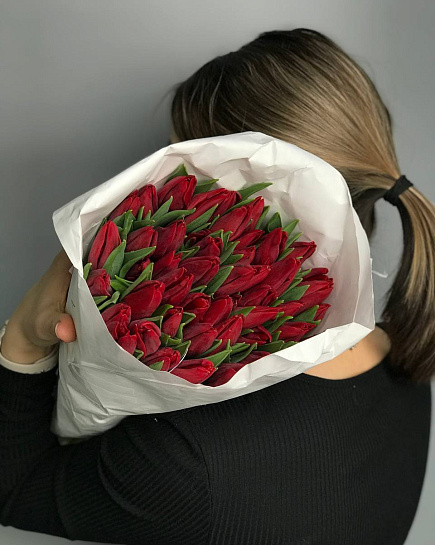 Красные тюльпаны оптом 50 шт с доставкой по Астане