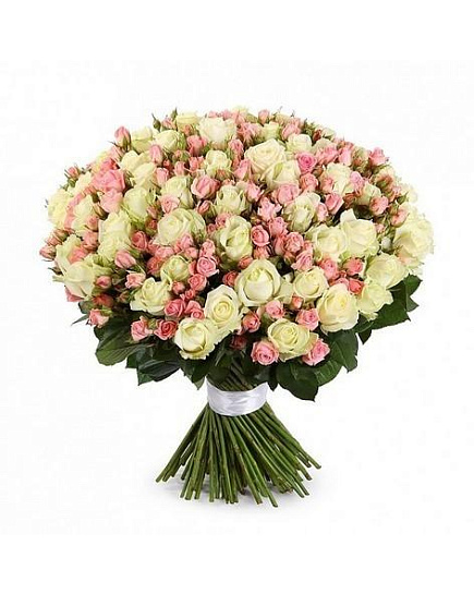 Микс-букет из белых роз и розовых кустовых роз с доставкой по Астане